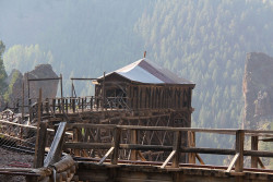 Commodore Mine along the Bachelor Loop Road (photo by Bob Seago) Commodore Mine along the Bachelor Loop Road (photo by Bob Seago)