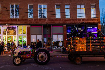 25 parade of lights 2022   brooke ashlee photography 